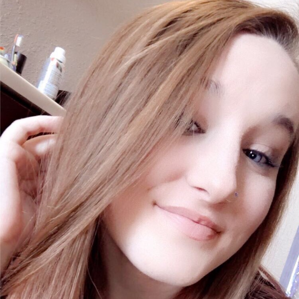 Meet your Posher, Alysa